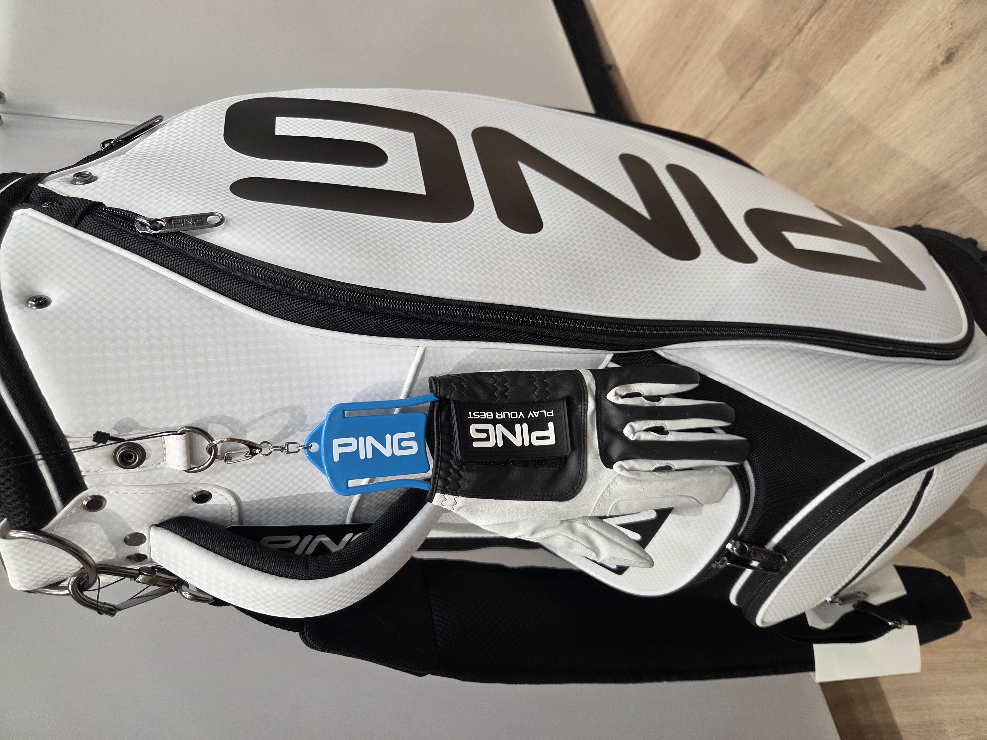 グローブを装着した際のイメージ画像